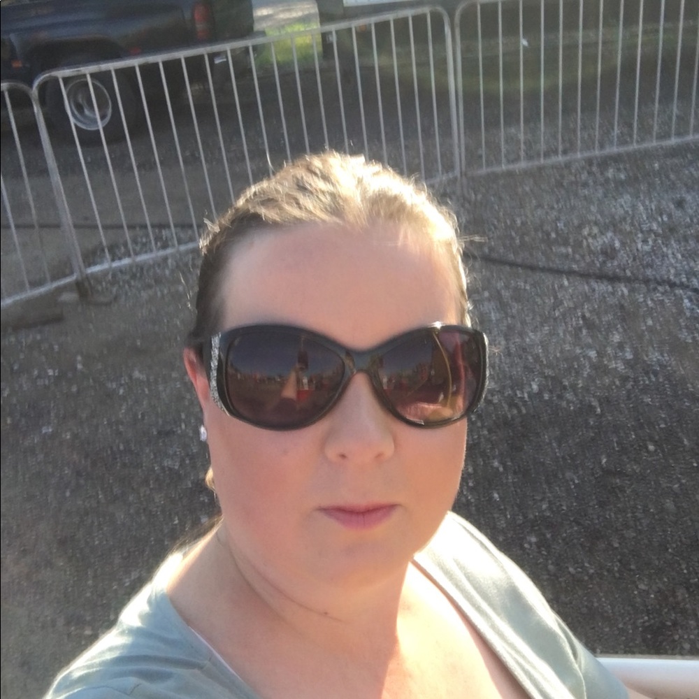 Meet your Posher, Amy